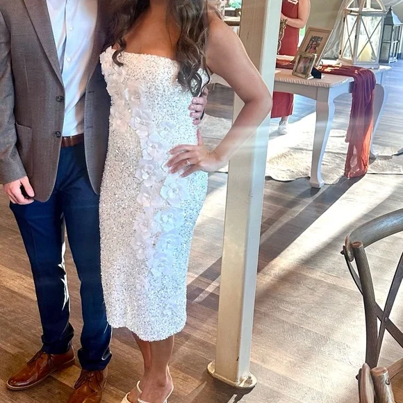 Helsi Strapless White Floral Dress - Picture 10 of 10